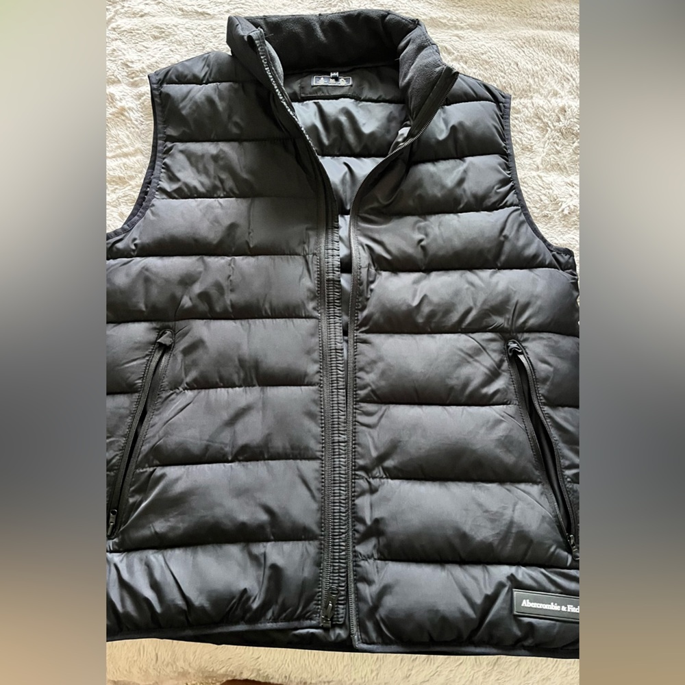 Abercrombie Fitch Men’s‎ Vest size Small black